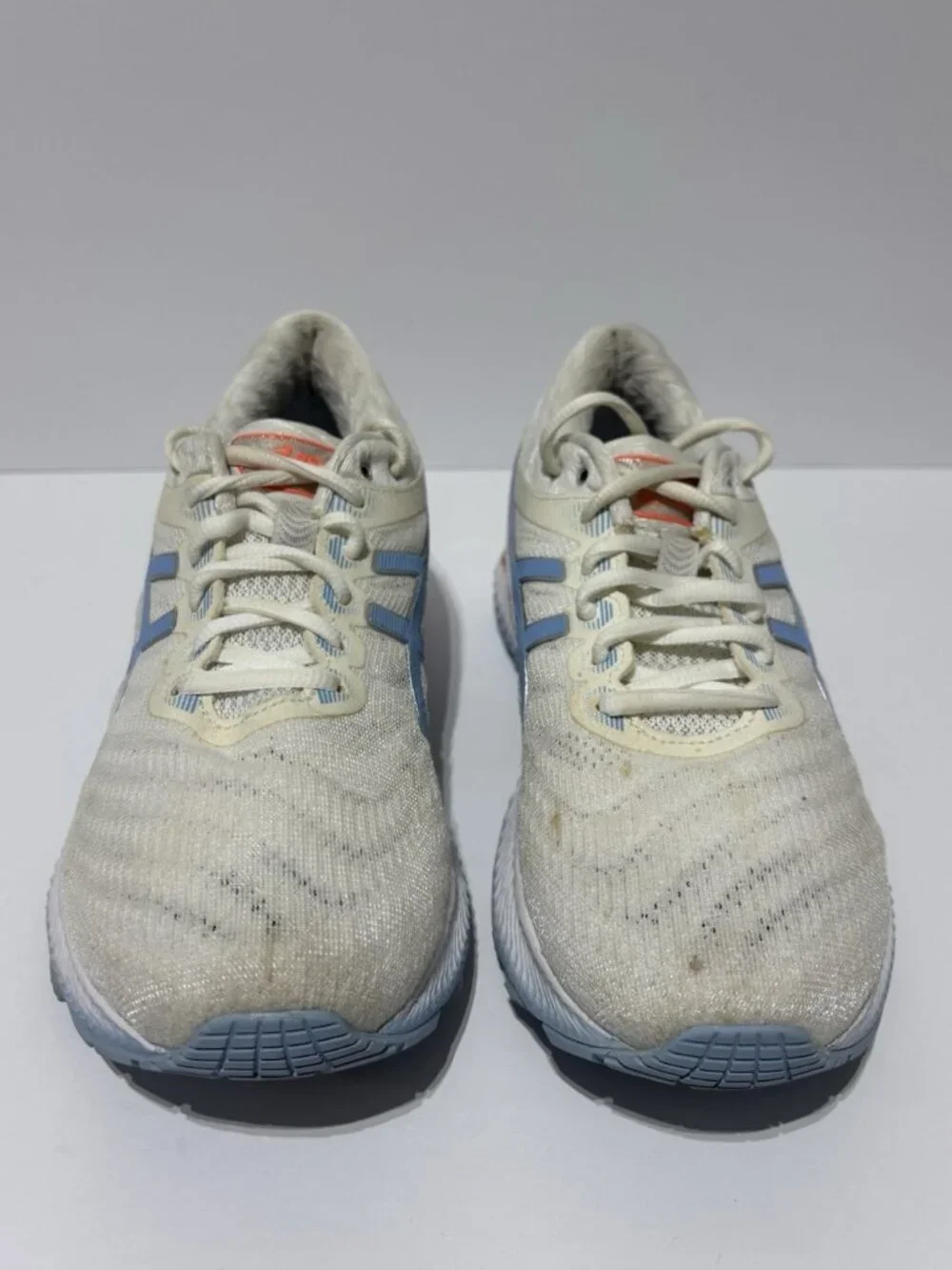 Asics Women’s Gel-Nimbus 22 White Running Shoes, Size 9 M